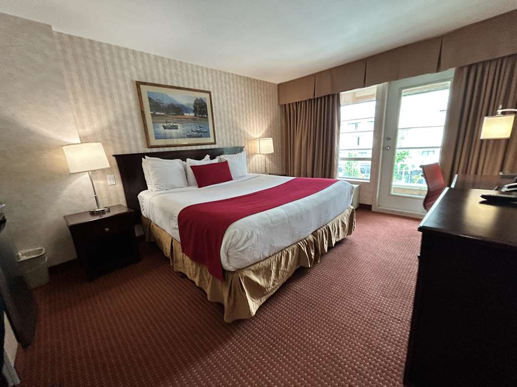 Фото SureStay by Best Western Richmond Vancouver Airport