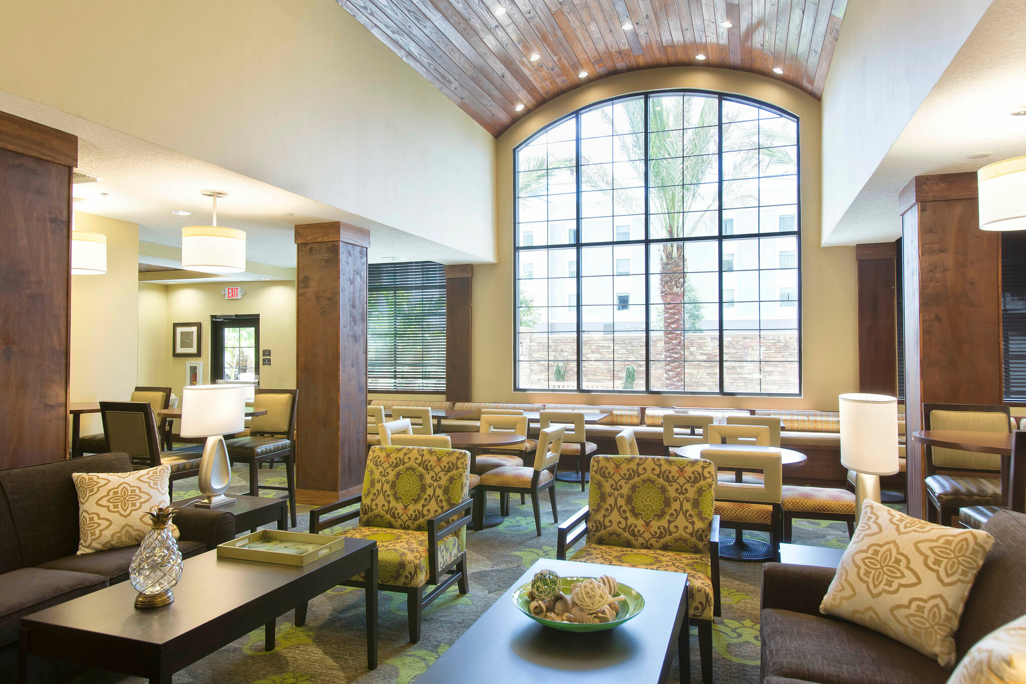 Фото Staybridge Suites Orlando at SeaWorld, an Ihg Hotel