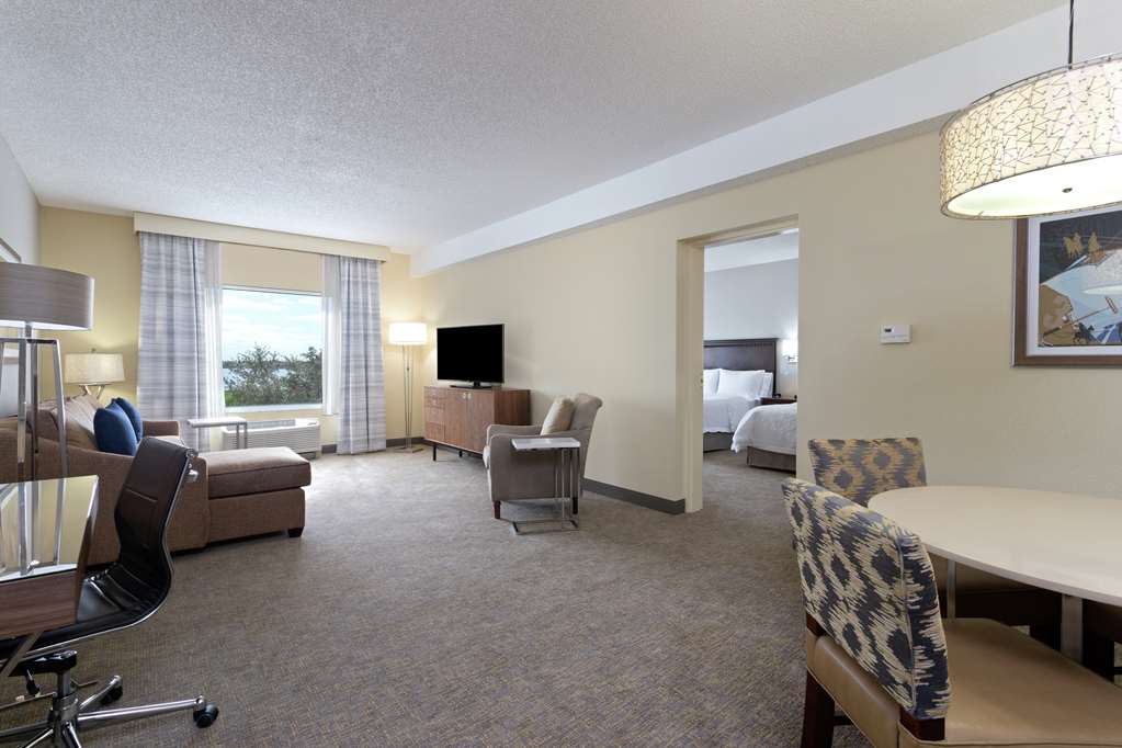 Фото Hampton Inn & Suites Wellington