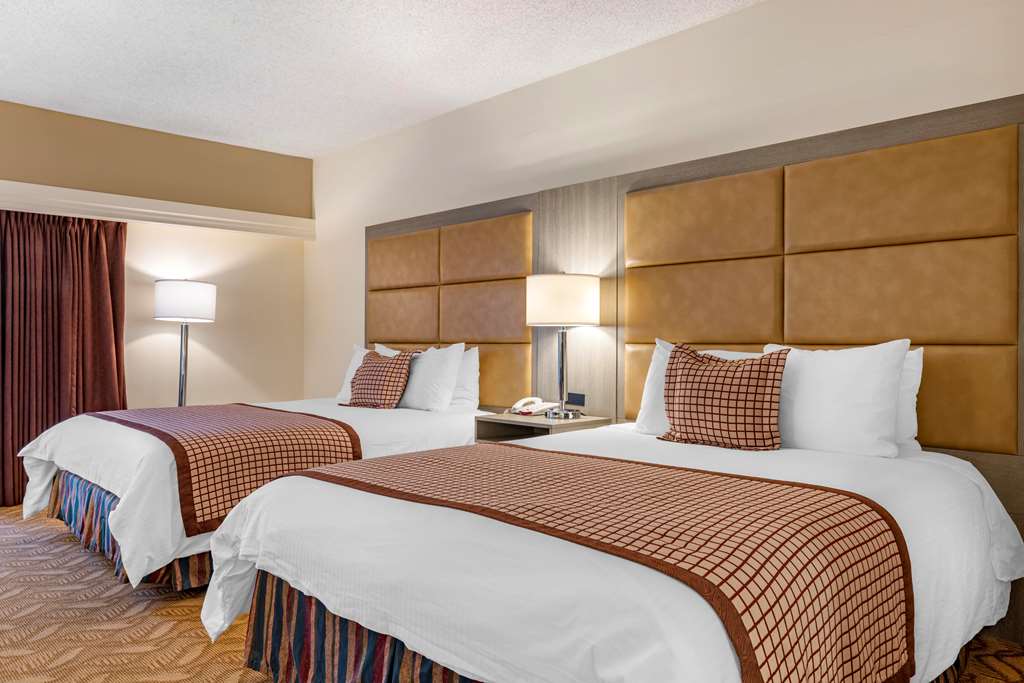 Фото Best Western Plus Thousand Oaks Inn