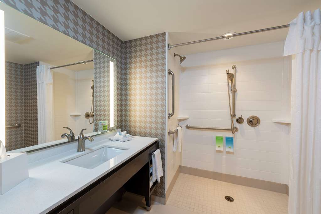 Фото Home2 Suites by Hilton Appleton