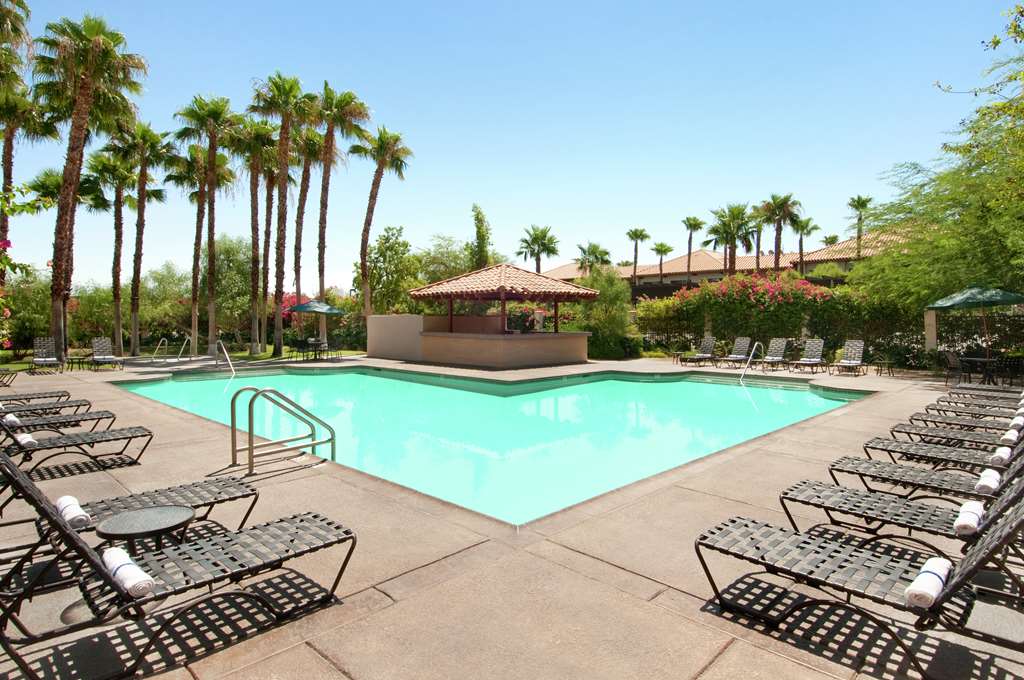 Фото Hilton Garden Inn Palm Springs/rancho Mirage
