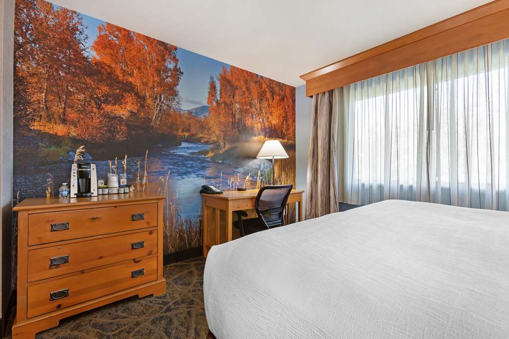 Фото Best Western Plus GranTree Inn