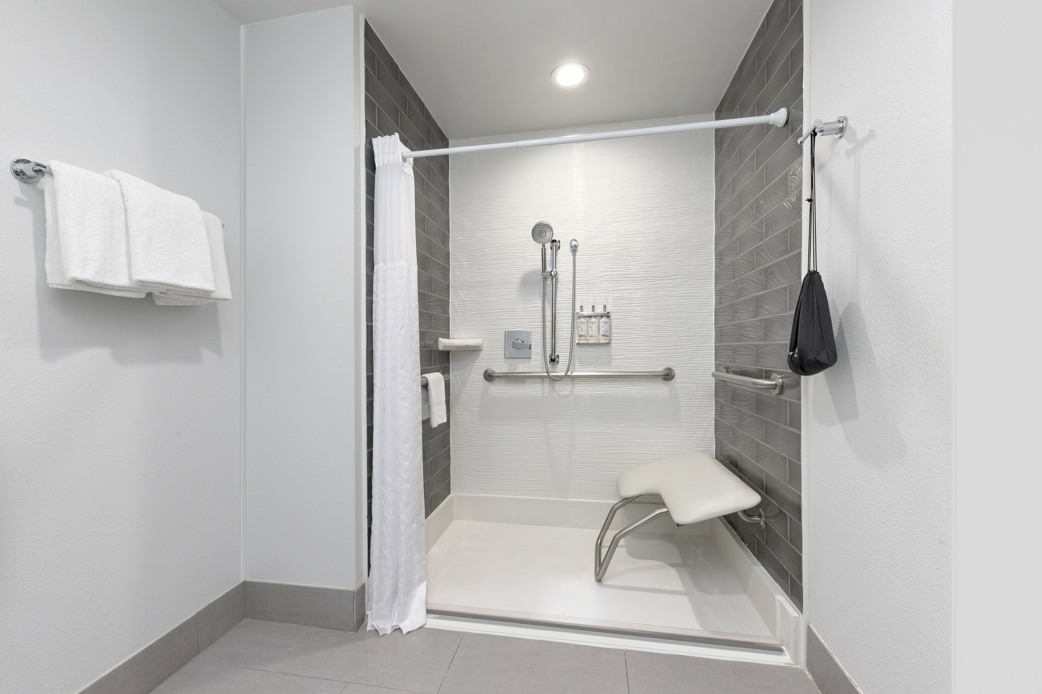 Фото Holiday Inn Express Dallas Downtown, an Ihg Hotel