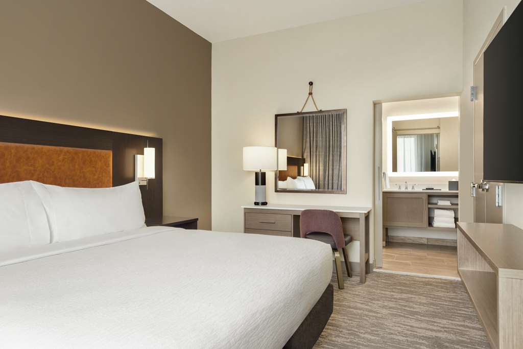 Фото Embassy Suites by Hilton Round Rock