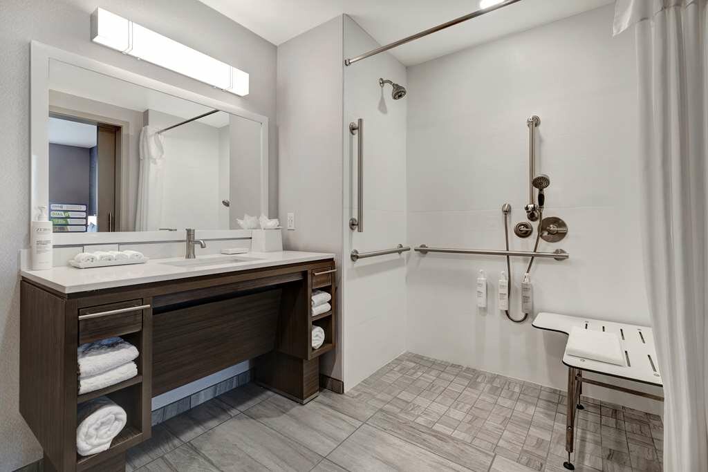 Фото Home2 Suites by Hilton Petaluma