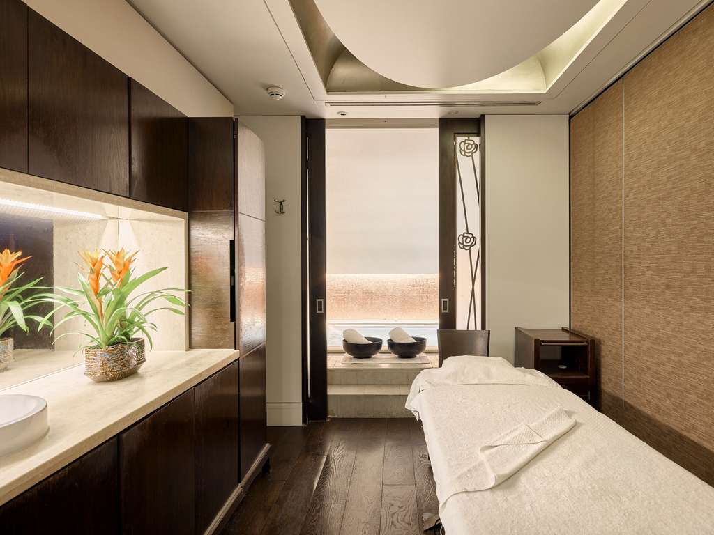 Фото Sofitel London St James