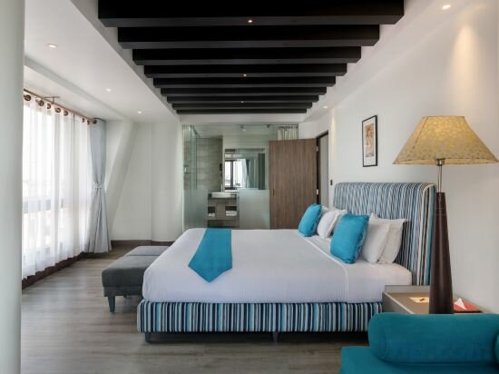 Фото 148055763645