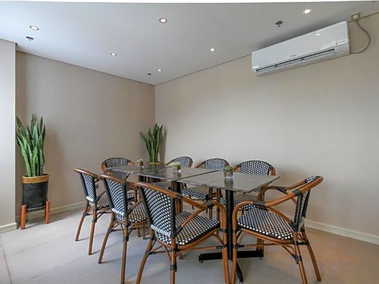 Фото Privato Makati