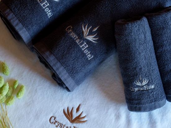 Фото Shinsaibashi Higashi Crystal Hotel