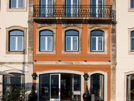 Фото Vila Galé Porto Ribeira