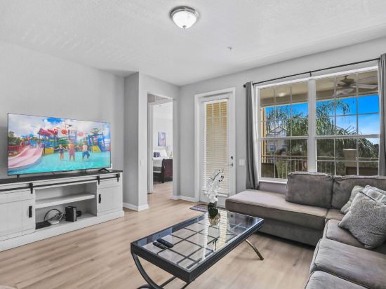 Фото 4804 Cayview Avenue № 305