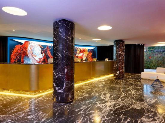 Фото Ushuaia Ibiza Beach Hotel - Adults Only