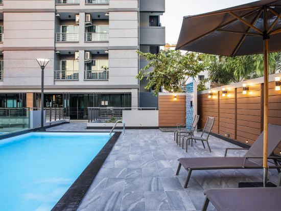 Фото Livotel Hotel Hua Mak Bangkok