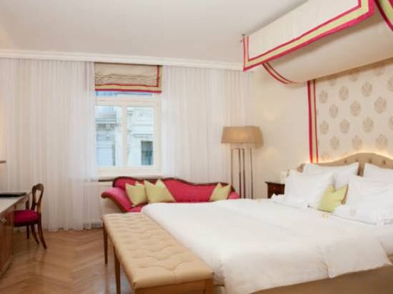 Фото Hotel Kaiserhof Wien