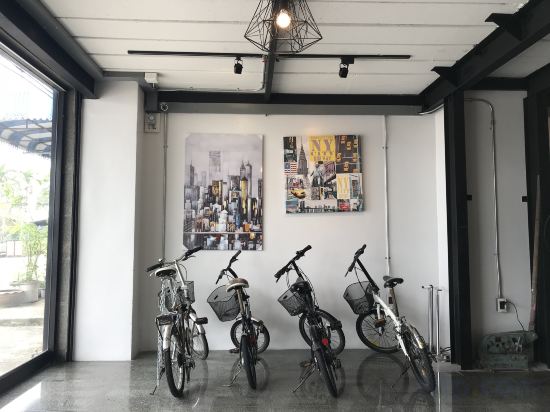 Фото The Color Express Hotel