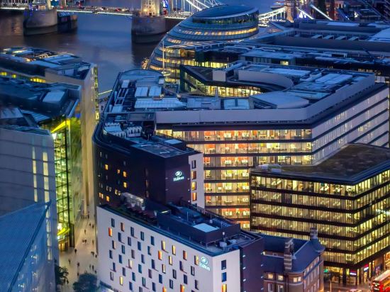 Фото Hilton London Tower Bridge