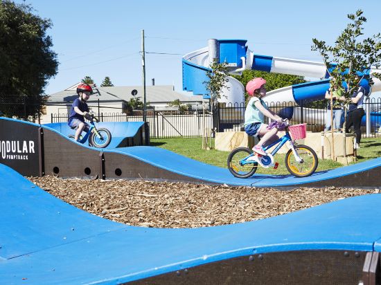 Фото Victor Harbor Beachfront Holiday Park