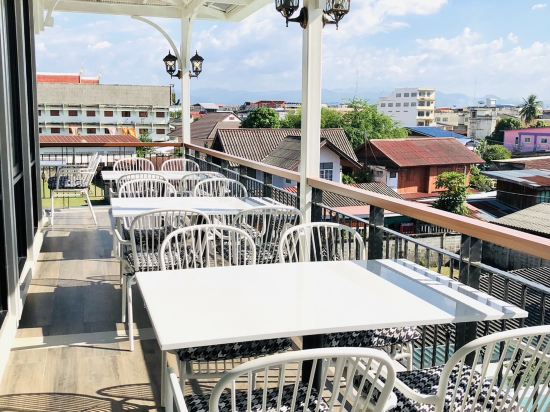 Фото Huern Kan Thong Hotel