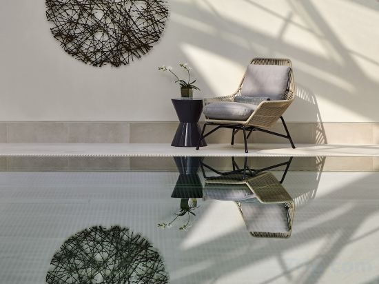 Фото Jumeirah Carlton Tower