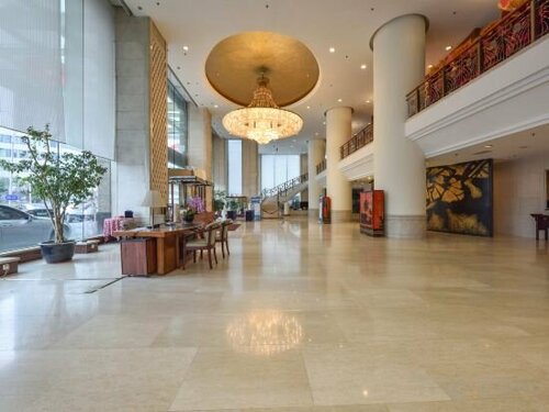Гостиница Central Plaza Hotel в Даляне