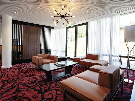 Фото Hampton by Hilton Toulouse Airport