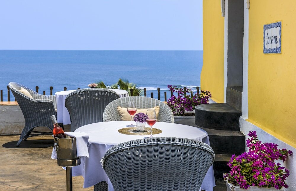 Фото Fort Tiracol Heritage Hotel