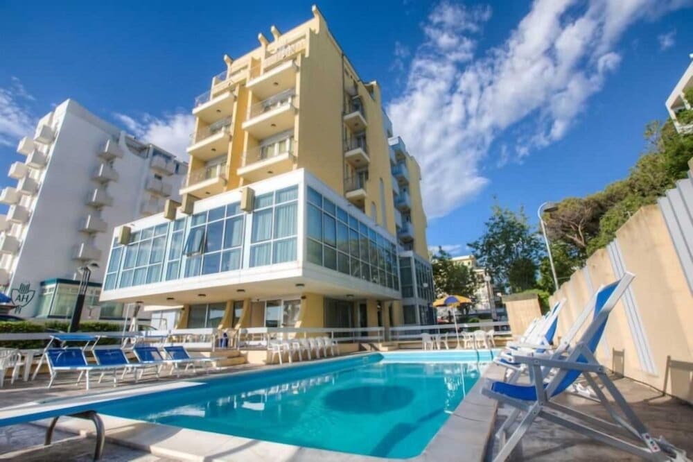 Фото Hotel Tilmar