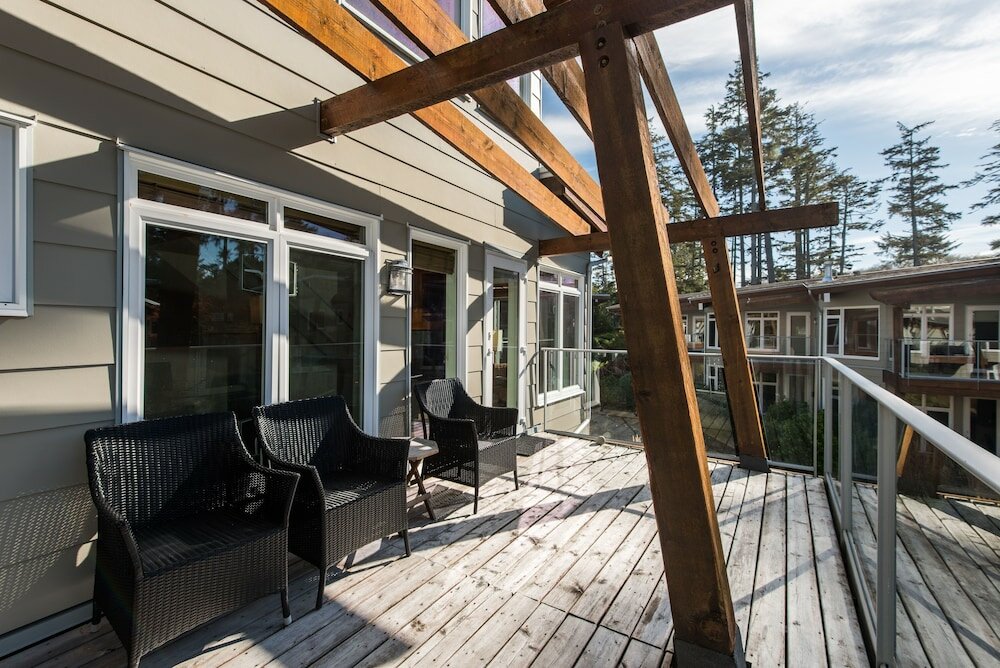 Фото Cox Bay Beach Resort