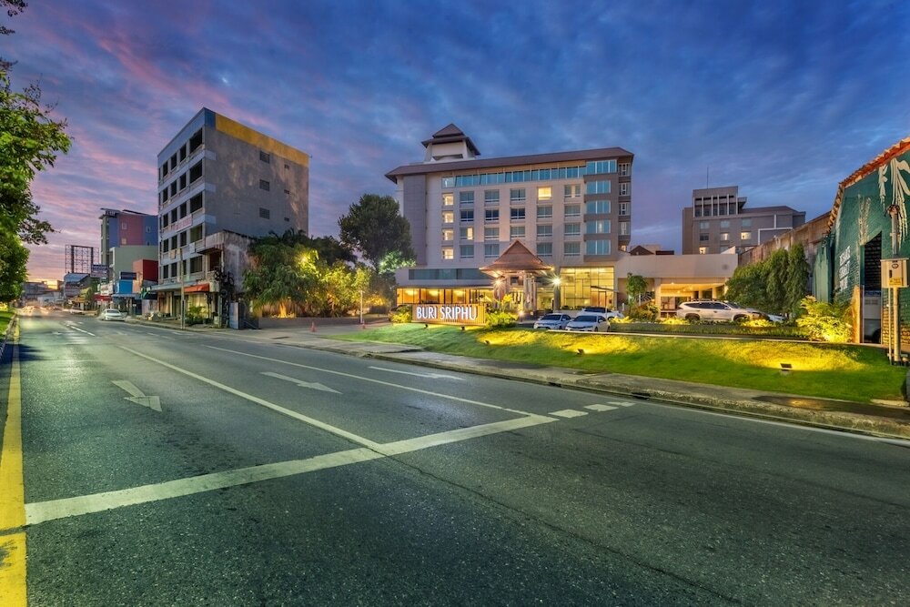 Фото Buri Sriphu Hotel & Convention Centre