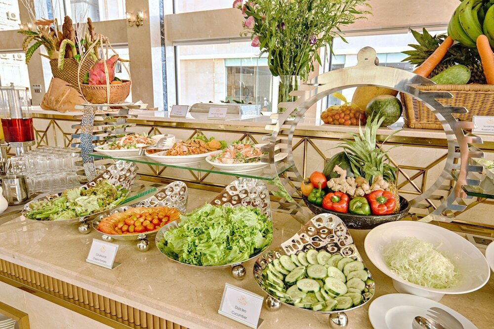 Фото Paris Deli Danang Beach Hotel