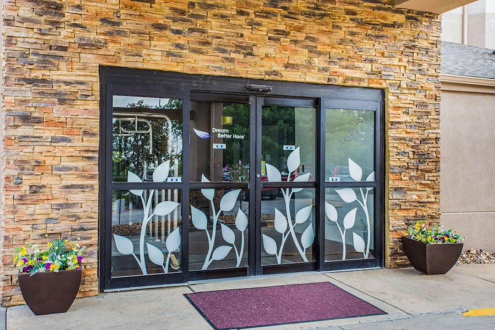 Фото Sleep Inn Kansas City International Airport