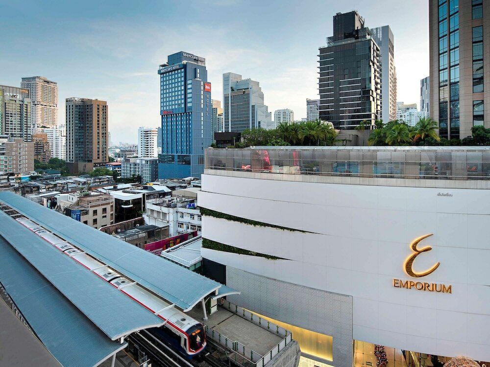 Фото Mercure Bangkok Sukhumvit 24
