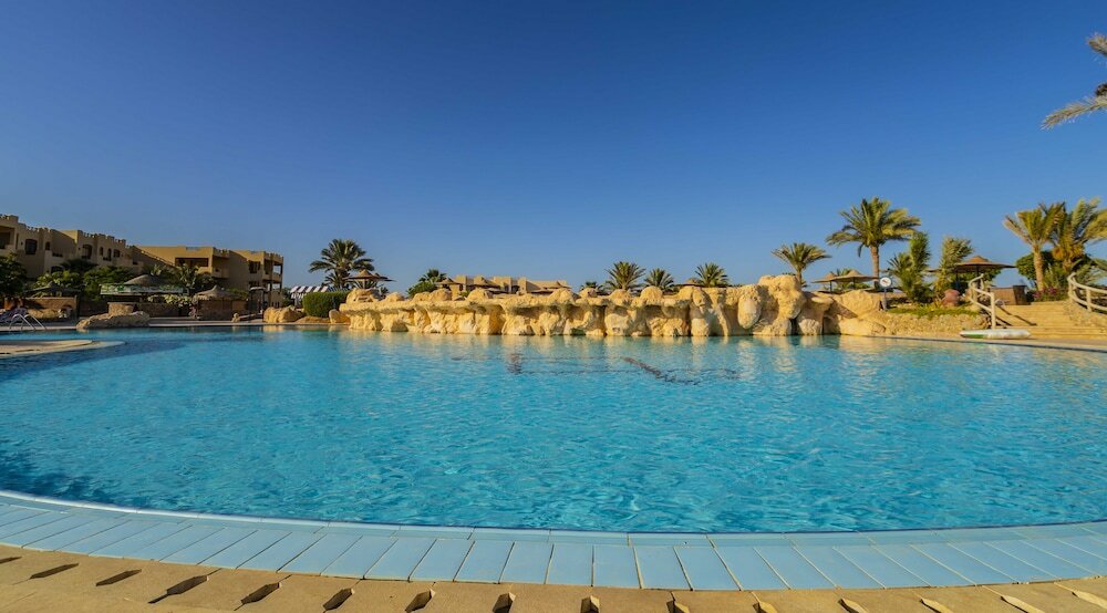 Фото Blend Elphistone Resort