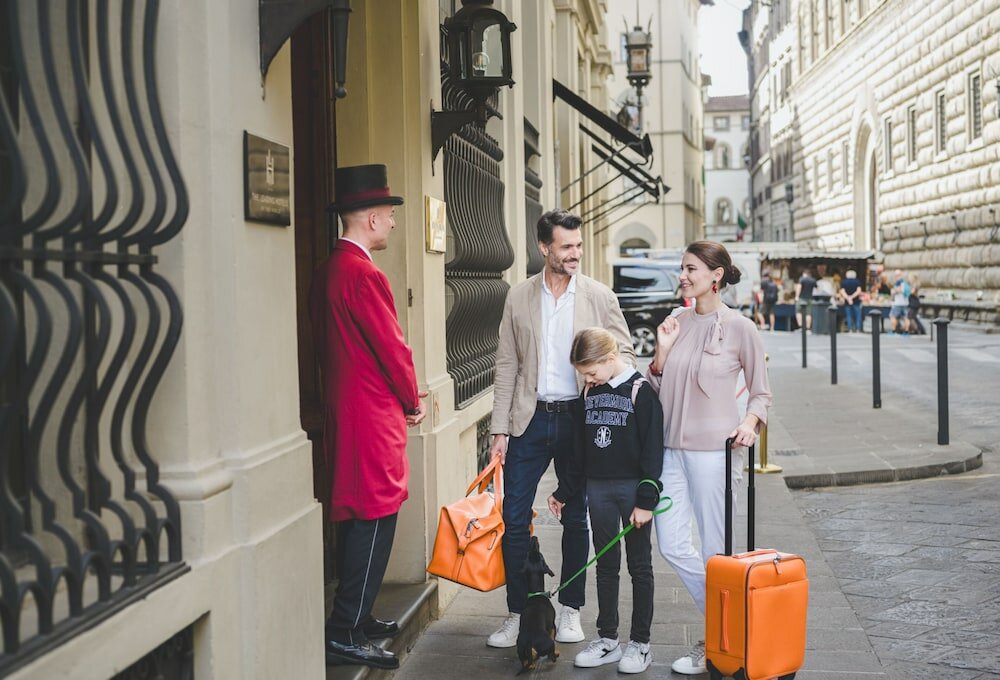 Фото Helvetia & Bristol