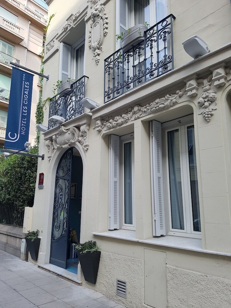 Фото Hotel Les Cigales