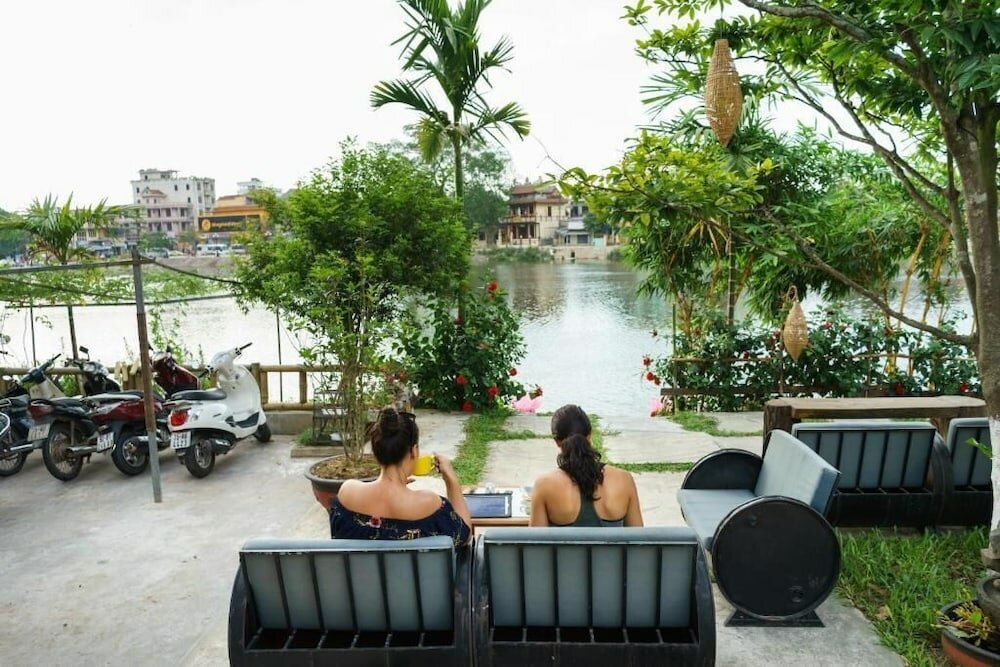 Фото Hue Riverside Villa