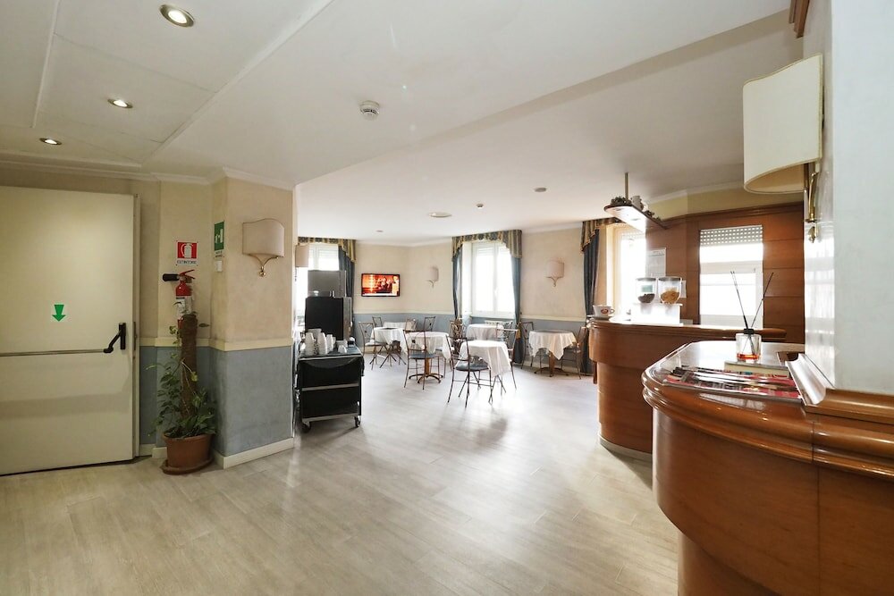 Фото Hotel Laura