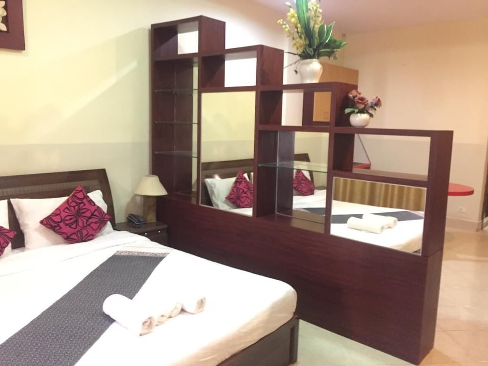 Фото New Rose Boutique Hotel