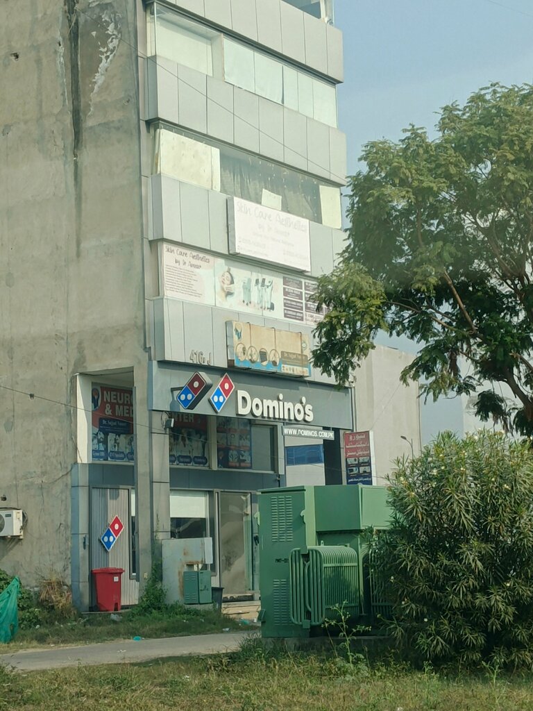 Pizzeria Dominos Pizza, Lahore, photo