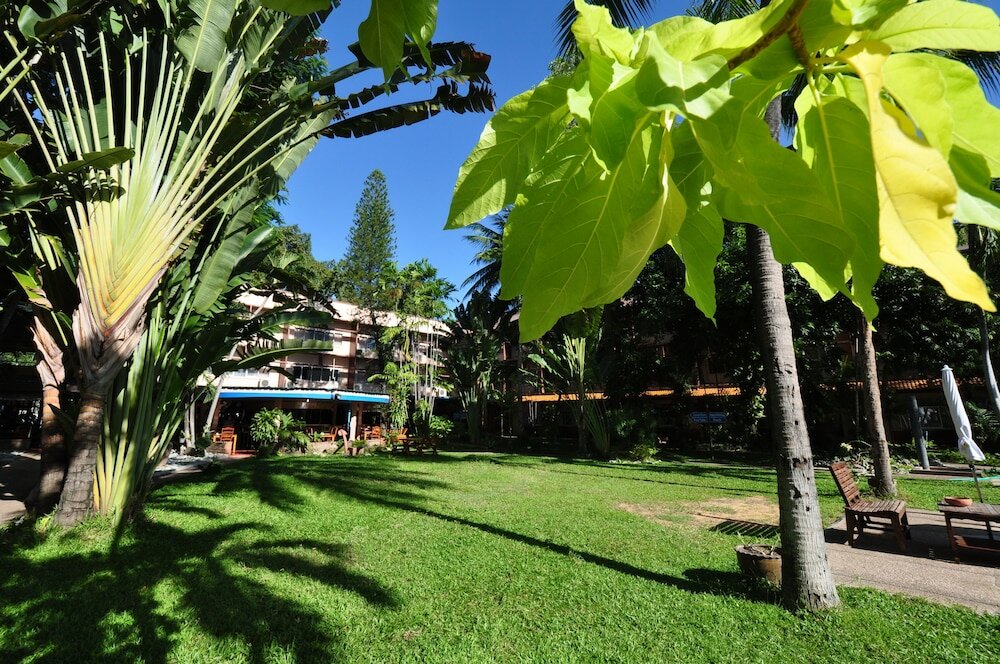 Фото Basaya Beach Hotel & Resort