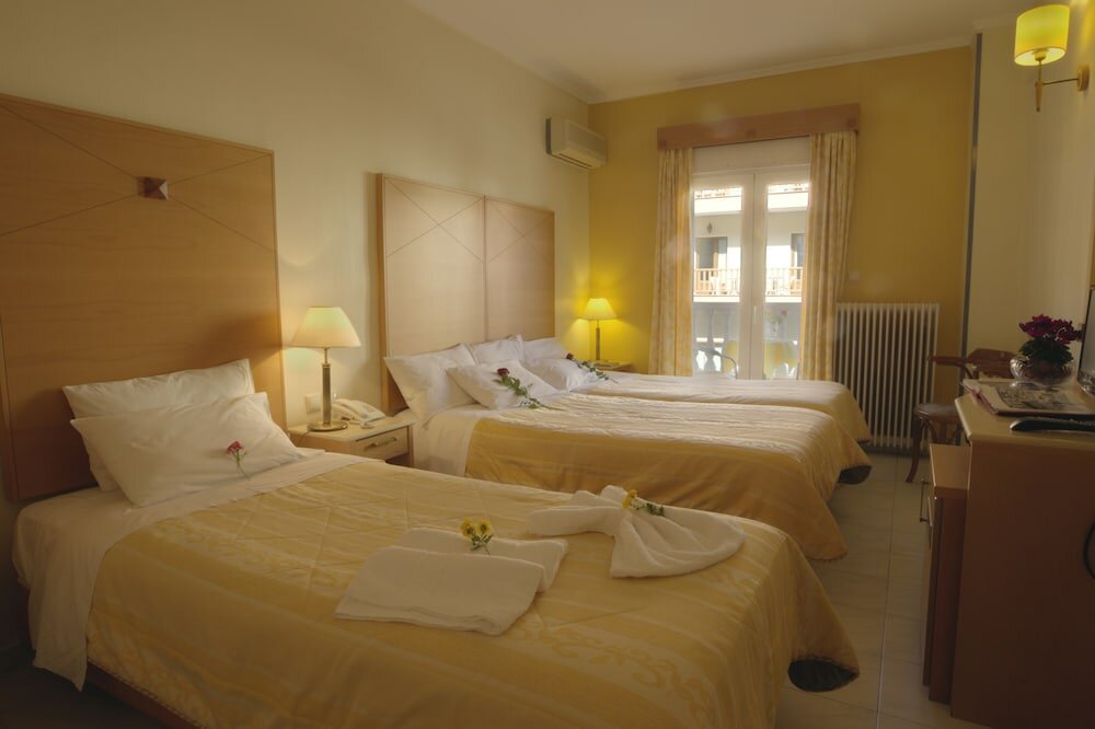 Фото Hotel Kaikis