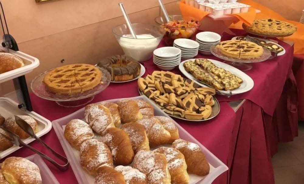 Фото Hotel Manola