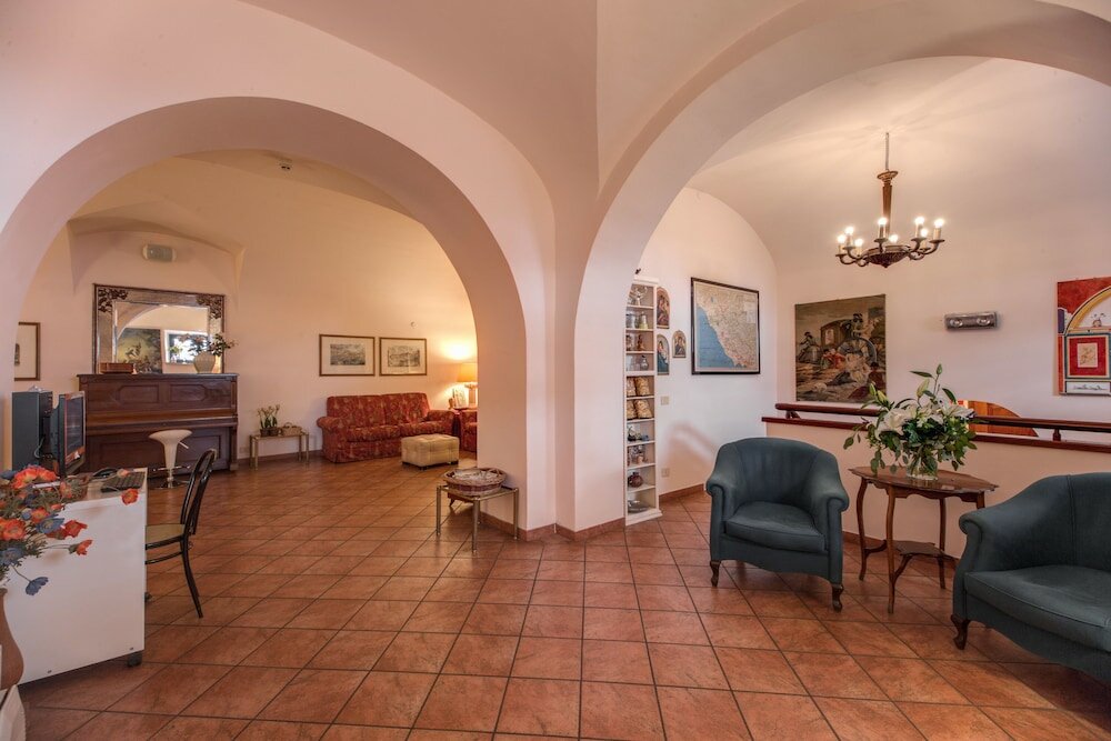 Фото Hotel Corona