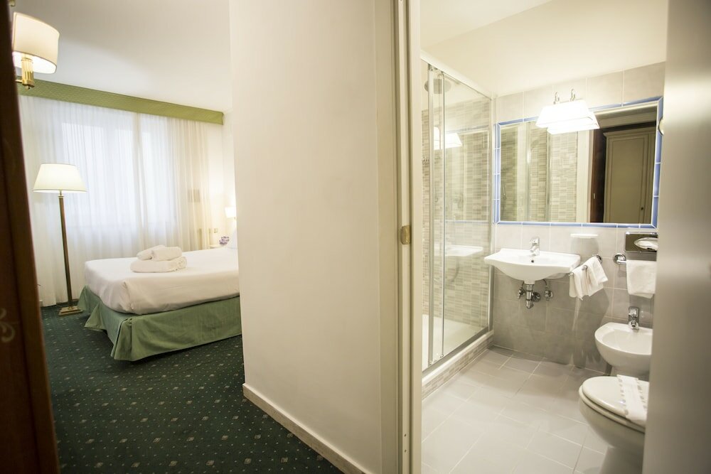 Фото Hotel Napoleon