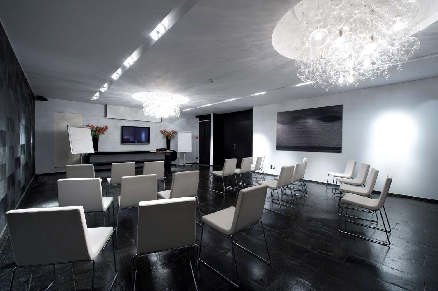 Фото Yooma Urban Lodge