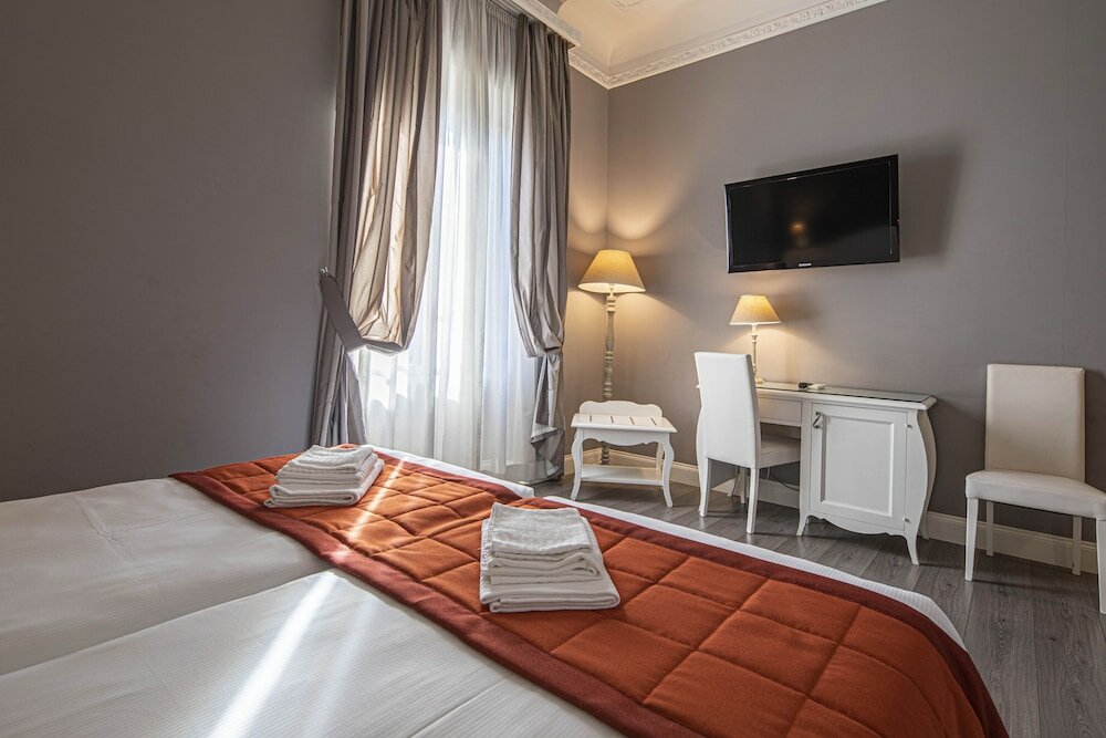 Фото Domus Castrense