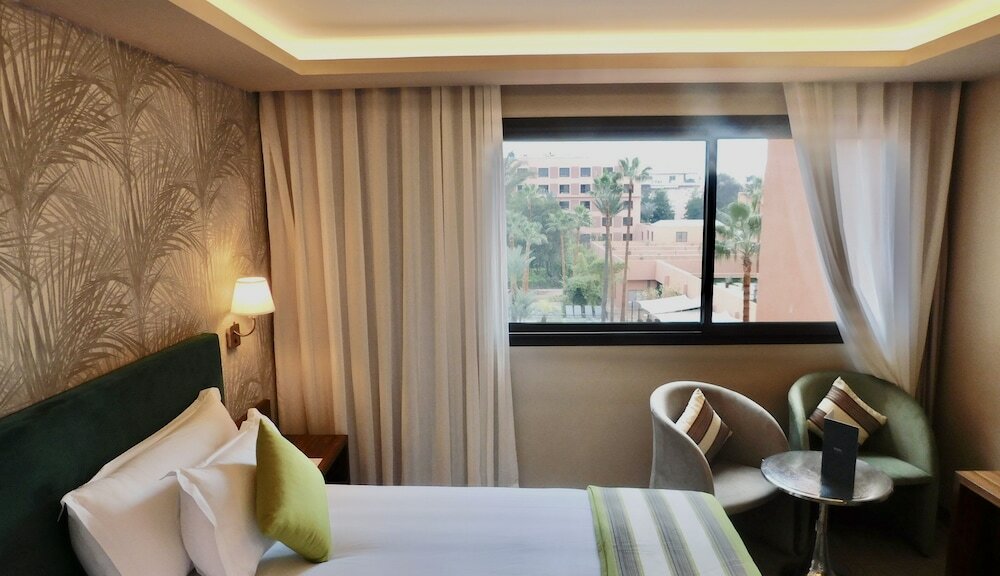 Фото Kenzi Rose Garden