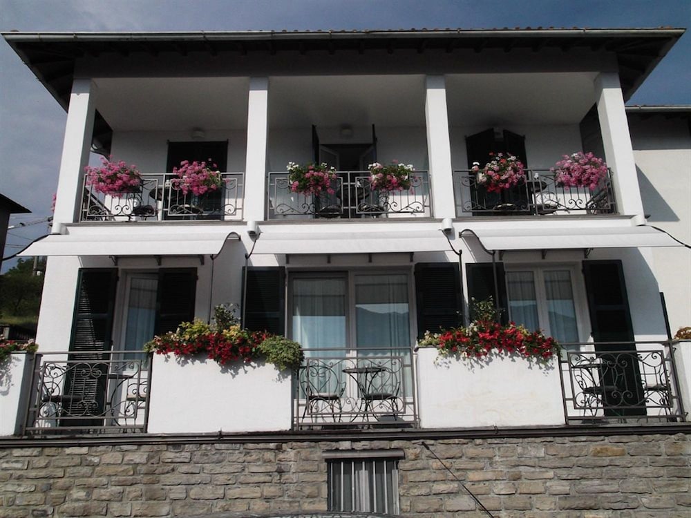 Фото Miralago B&b and Apartments