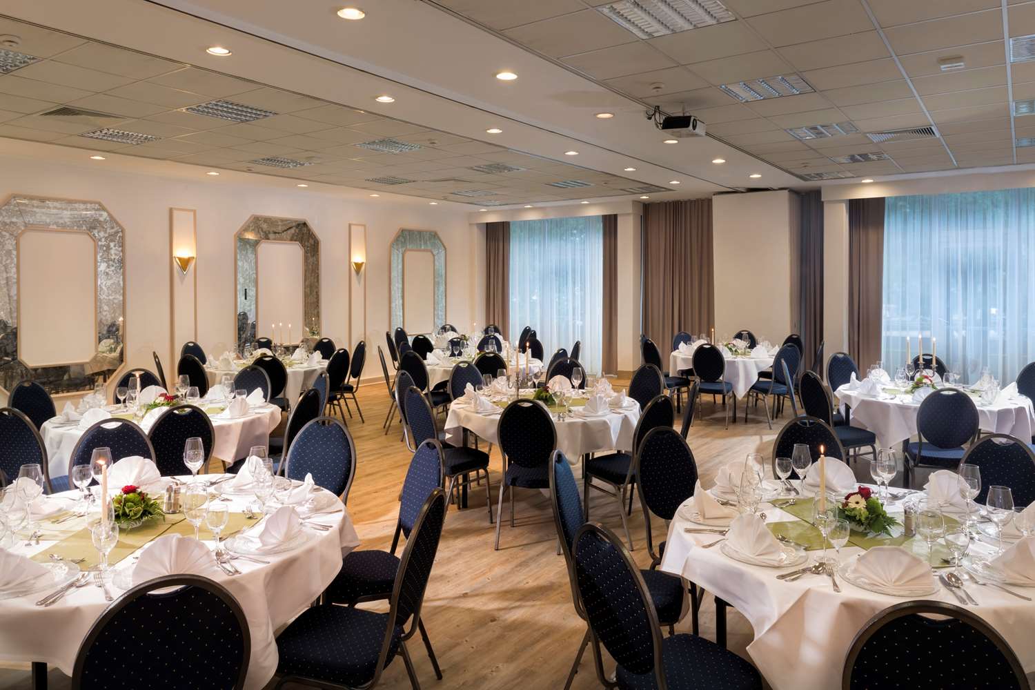 Фото Wyndham Garden Kassel